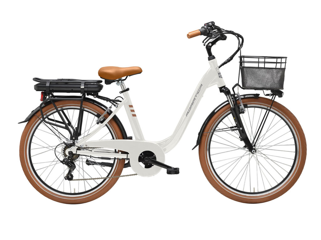 E2-lady-26-bianco-1024x768